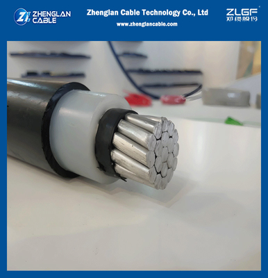 Cable à isolation aérienne 15kV 25KV 35KV 3 couches AAC Conducteur XLPE Isolation HDPE